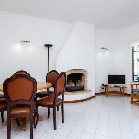 Apartment Areias - Oura & Bbq & The Oura Strip